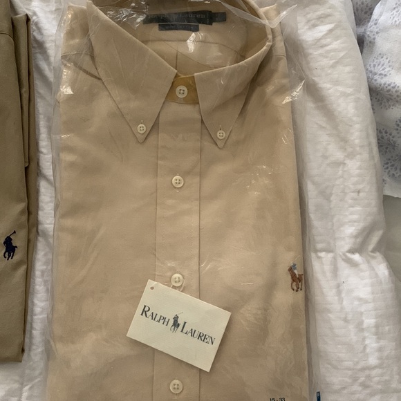 Two Ralph Lauren shirts - Picture 3 of 3